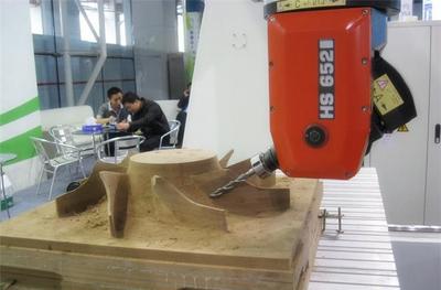 廣東五軸雕刻機價格解析與選購指南